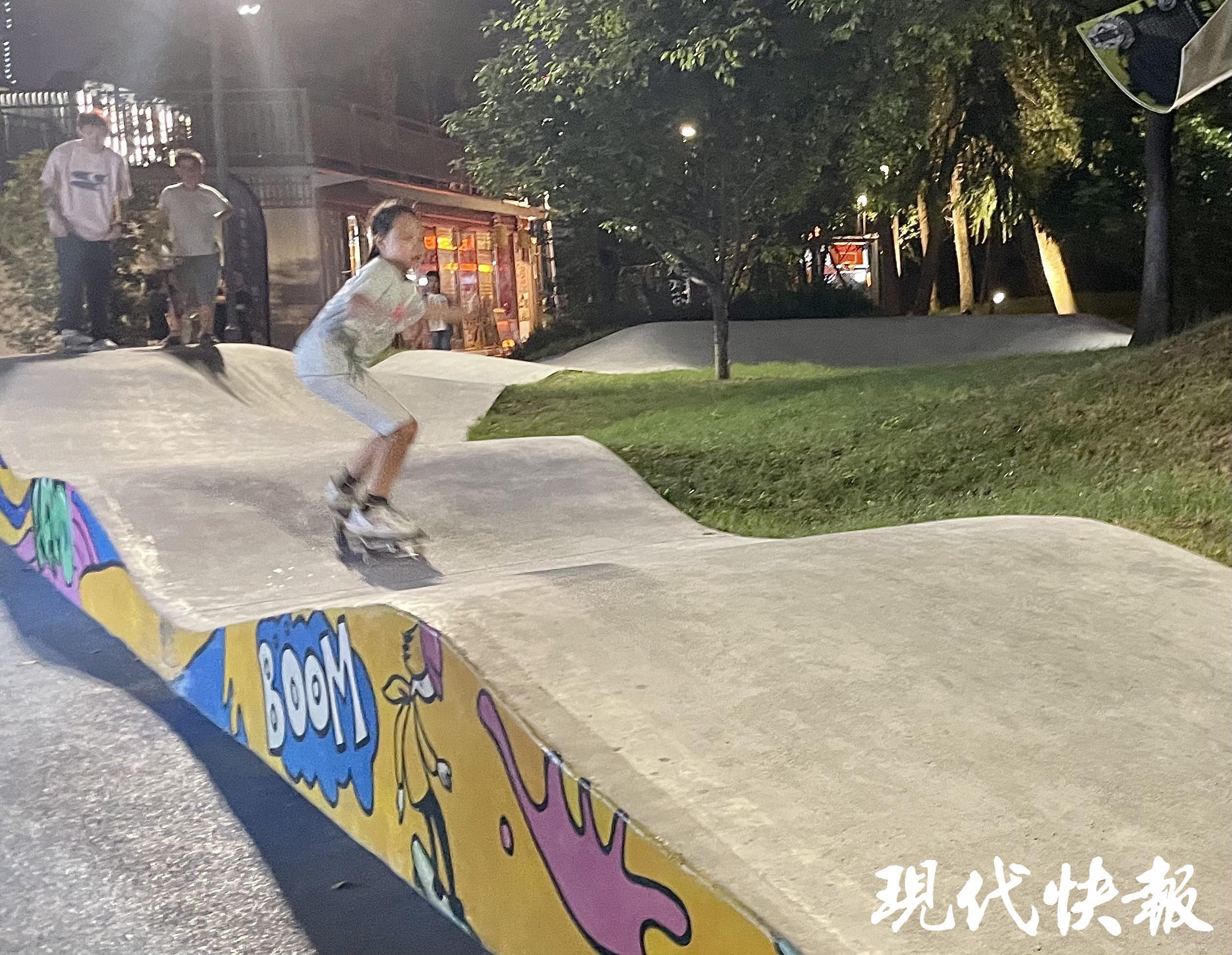 文脉华章｜奥运刮起“潮玩”风体育文皇冠体育化的年轻态表达(图4)